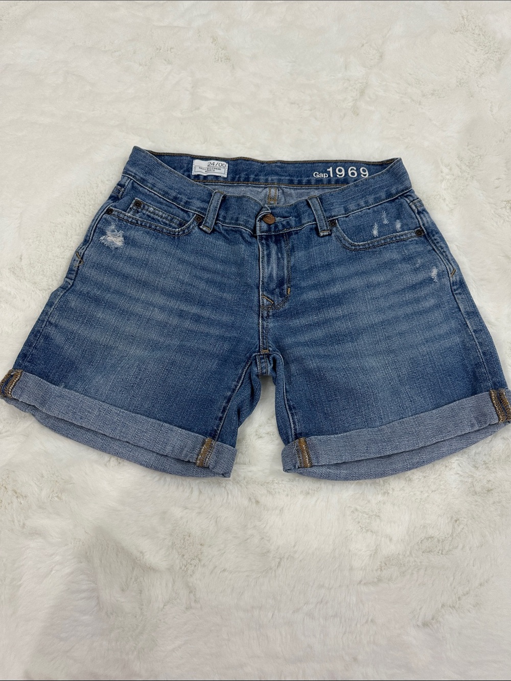 GAP SEXY BOYFRIEND DENIM SHORTS
